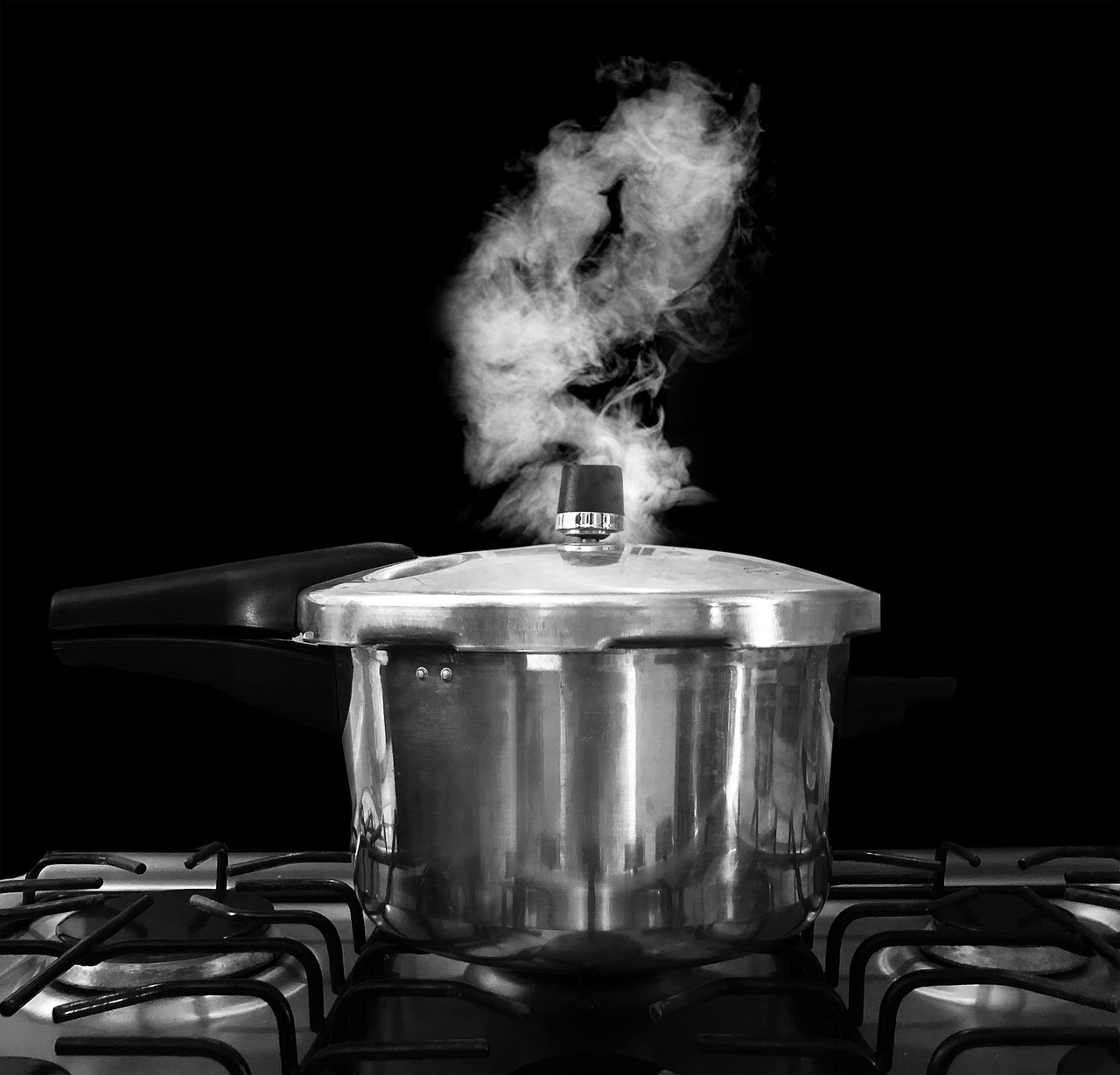 Come risolvere il problema del tempo in cucina con la pentola a pressione elettrica